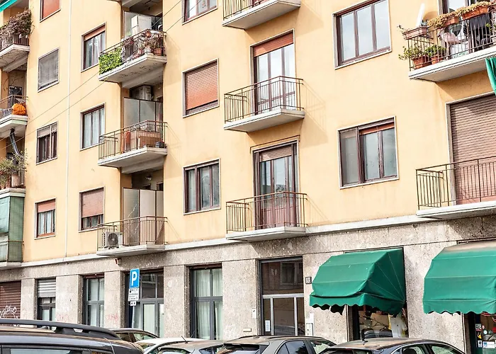 Dehomes - Milano Sempione Exclusive